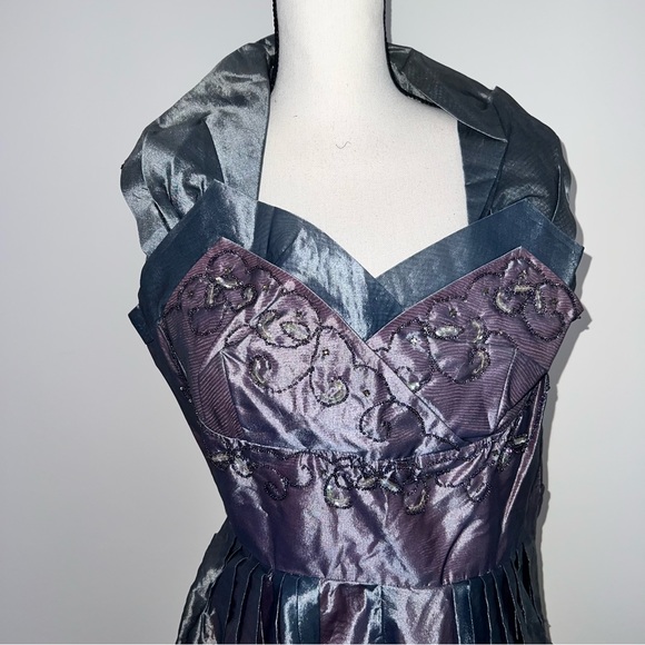 True Vintage 1950s Fit n Flare Halter Dress Full Swing Rockabilly. Size XS/S - Picture 7 of 10